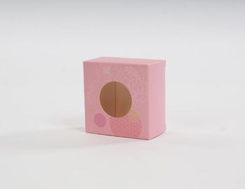 Упаковка подарка розовых выставочных витрин цвета слоновой кости счетчика картона косметическая
